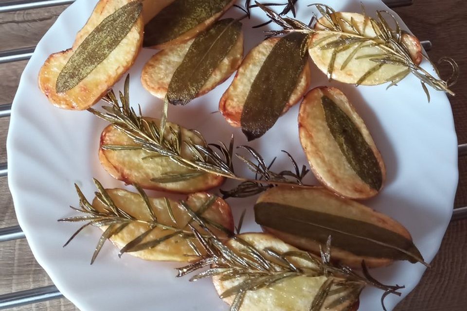 Ofenkartoffeln mit frischen Kräutern