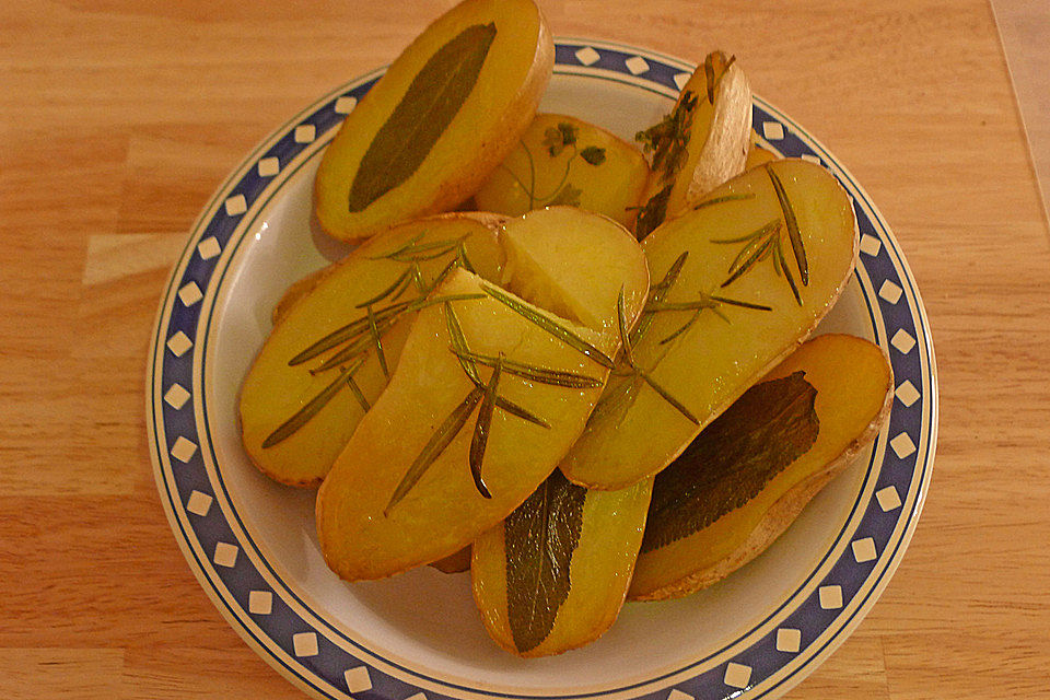 Ofenkartoffeln mit frischen Kräutern