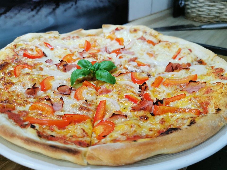Tomaten Mozzarella Pizza von Cachupina| Chefkoch