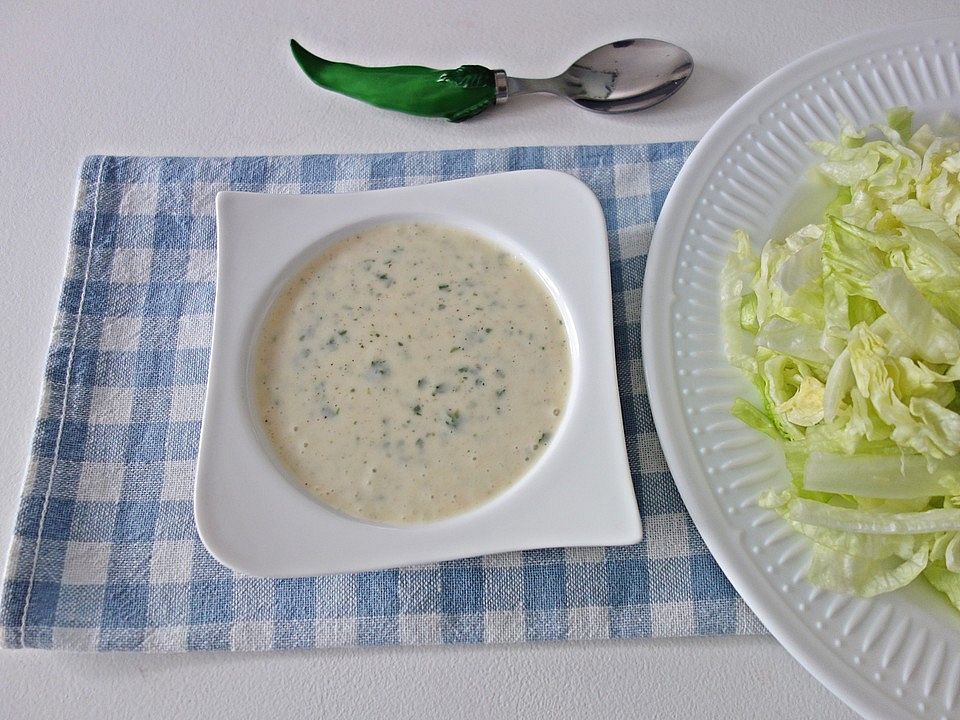 Einfache Salatsoße für Blattsalate von frasch0611| Chefkoch