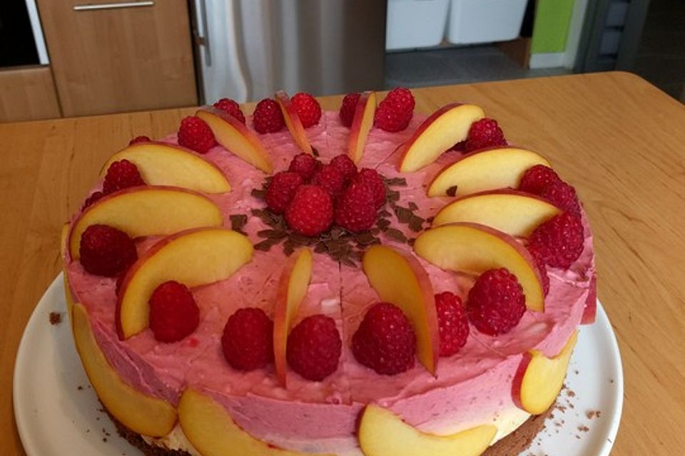 Pfirsich - Melba - Torte