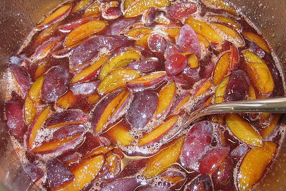 Pflaumen - Rotwein - Marmelade Pflaumen - Rotwein - Marmelade