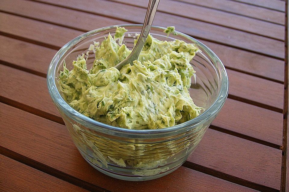 Frische Kräuterbutter