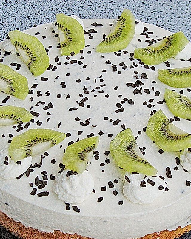 Kiwi - Bananen - Torte mit Buttermilchcreme