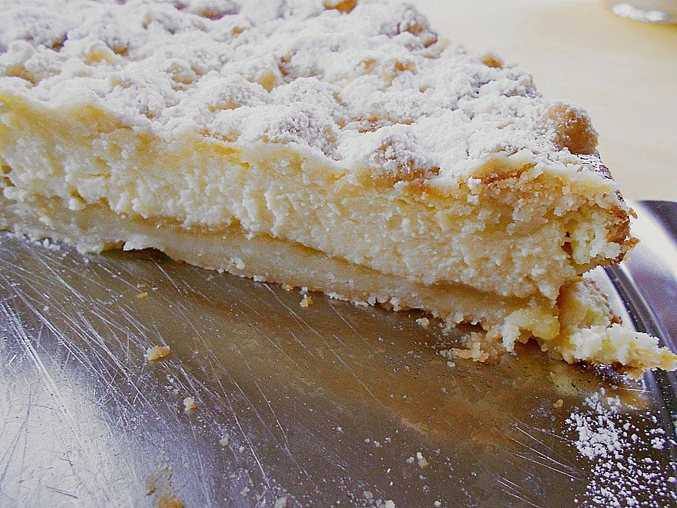 Käse - Streusel - Torte mit Apfelkompott von Koelkast| Chefkoch