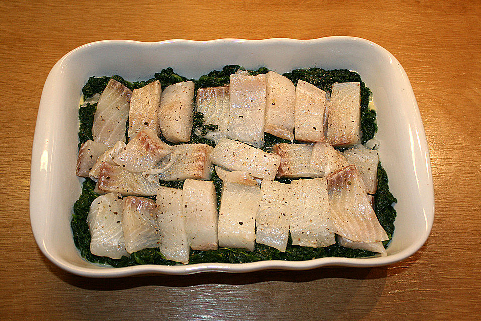 Fischfilet auf Spinatbett Fischfilet auf Spinatbett