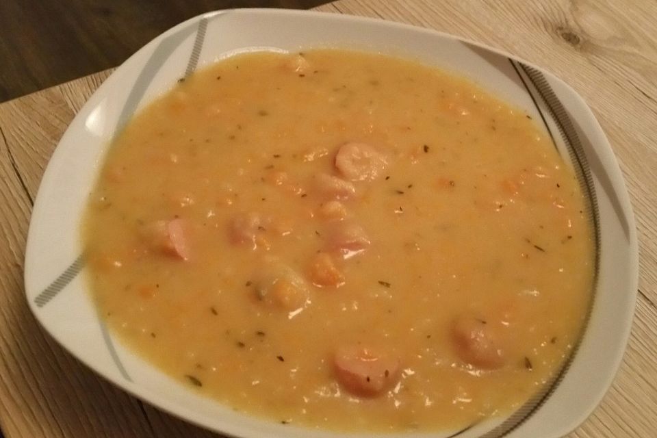 Cremige, aber diättaugliche Kartoffelsuppe mit Thymian und Käse