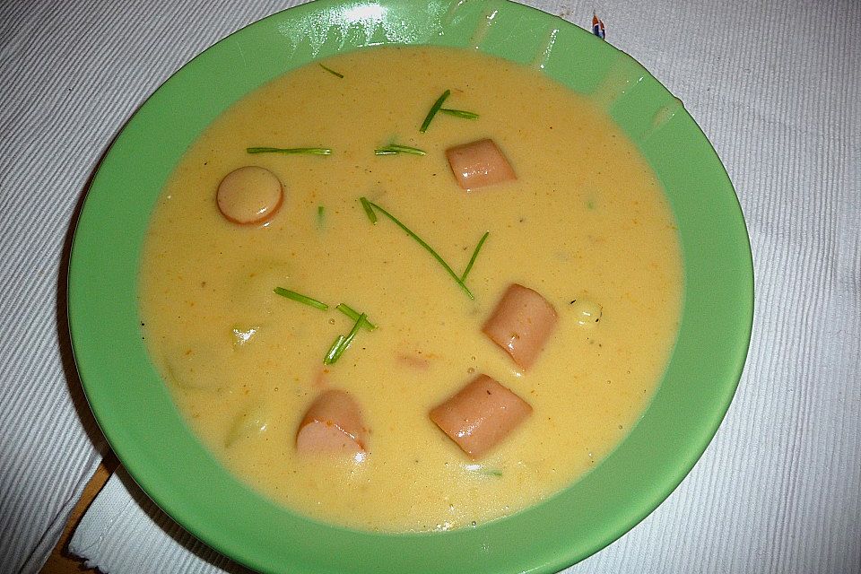 Cremige, aber diättaugliche Kartoffelsuppe mit Thymian und Käse