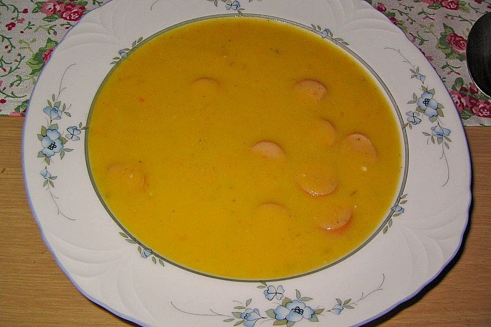 Cremige, aber diättaugliche Kartoffelsuppe mit Thymian und Käse