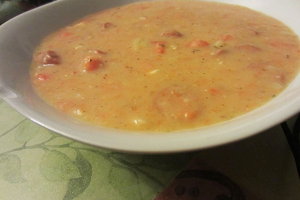 Cremige, aber diättaugliche Kartoffelsuppe mit Thymian und Käse