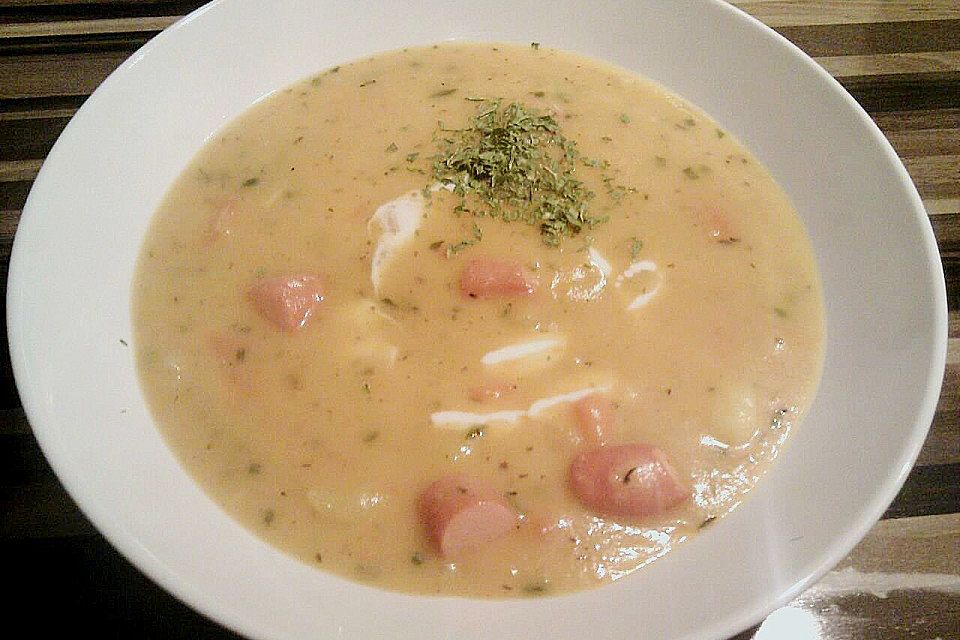 Cremige, aber diättaugliche Kartoffelsuppe mit Thymian und Käse