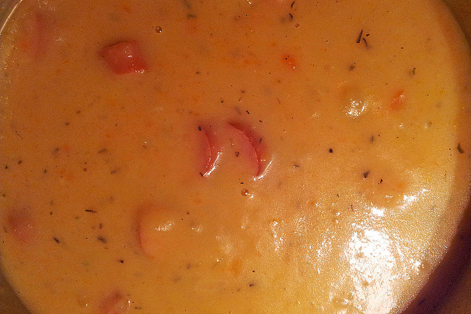 Cremige, aber diättaugliche Kartoffelsuppe mit Thymian und Käse