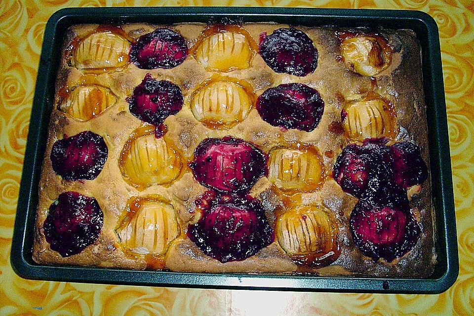 Apfel - Marzipan - Kuchen