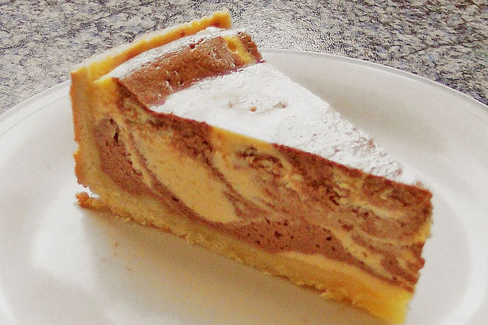 Marmorierter Käsekuchen