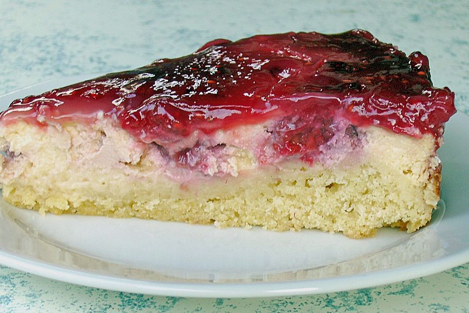 Käsekuchen mit Beeren