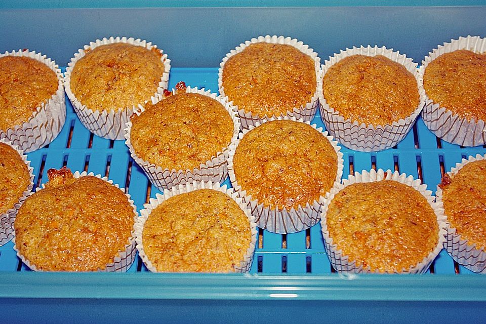 Nussiger Karottenkuchen Nussiger Karottenkuchen