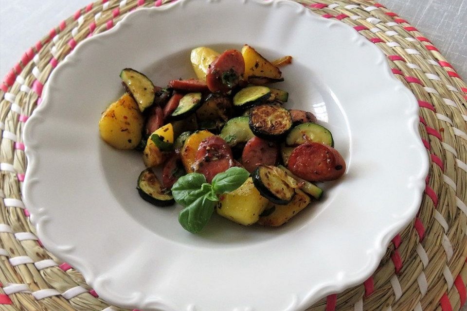 Zucchini - Erdäpfel - Pfanne