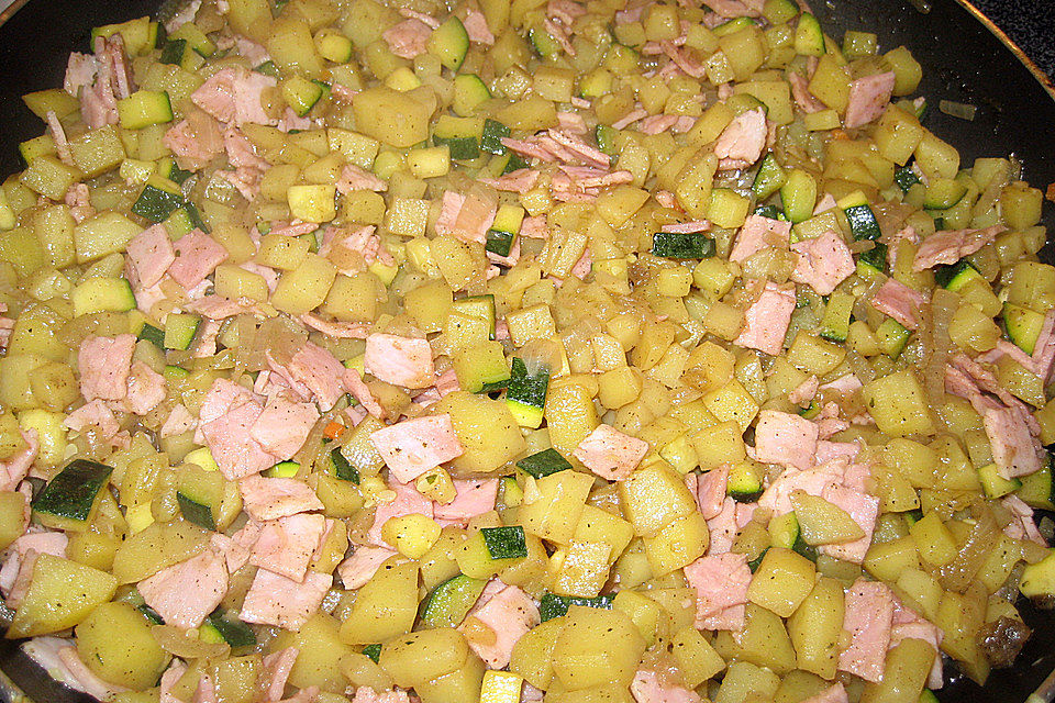 Zucchini - Erdäpfel - Pfanne