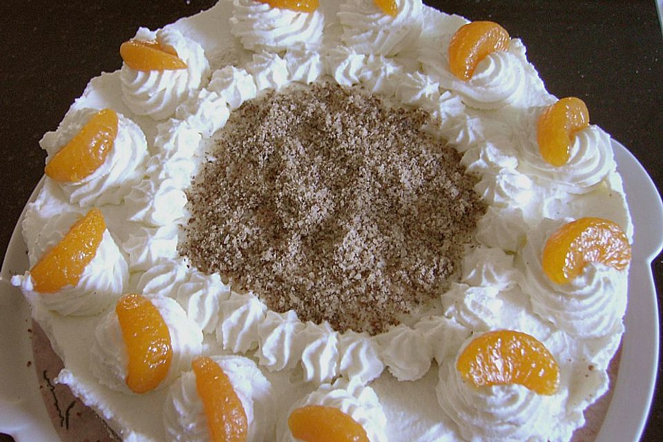 Nuss - Mandarinen - Sahne - Torte