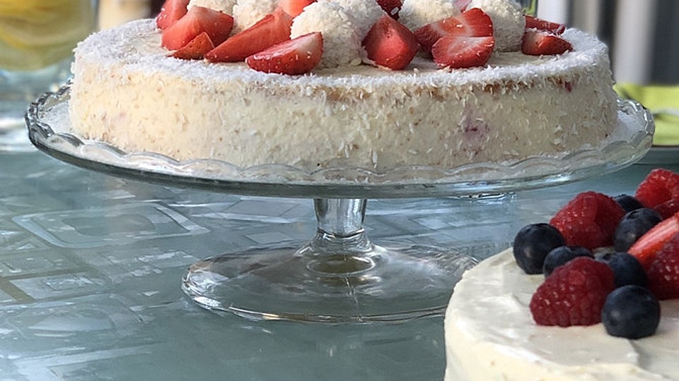 Erdbeer - Raffaelo - Torte von irinka85