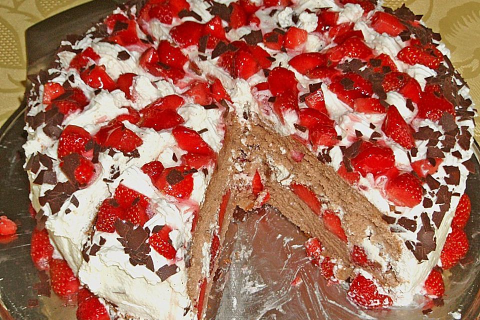 Erdbeer - Raffaelo - Torte