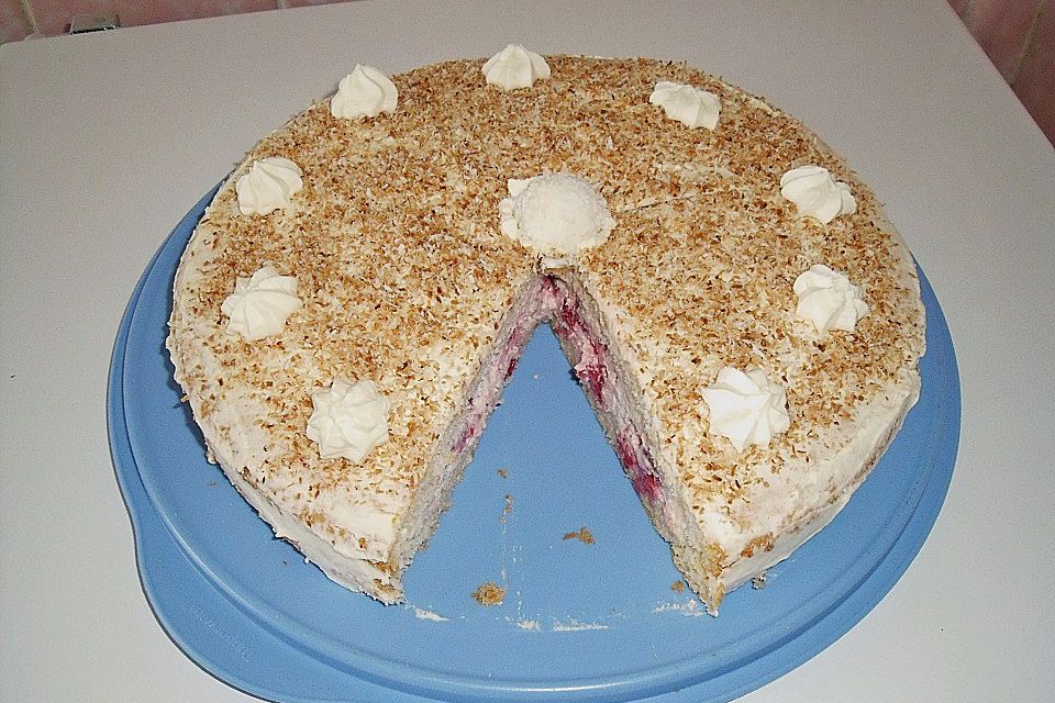 Erdbeer - Raffaelo - Torte