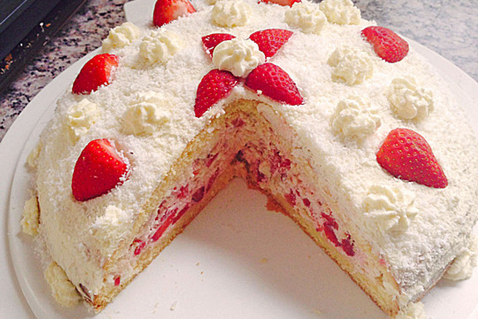 Erdbeer - Raffaelo - Torte