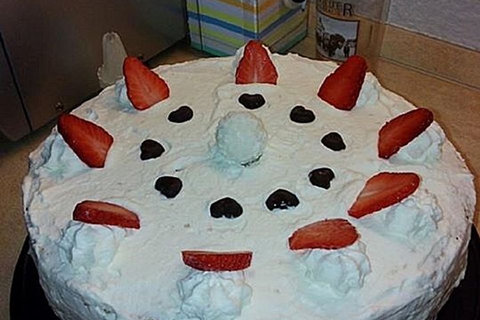 Erdbeer - Raffaelo - Torte