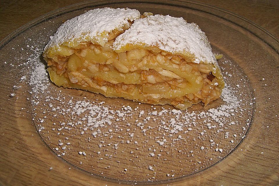 Topfenteig - Apfelstrudel