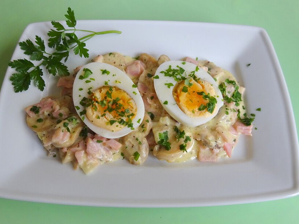 Eierfrikassee mit Champignons von heimwerkerkönig| Chefkoch