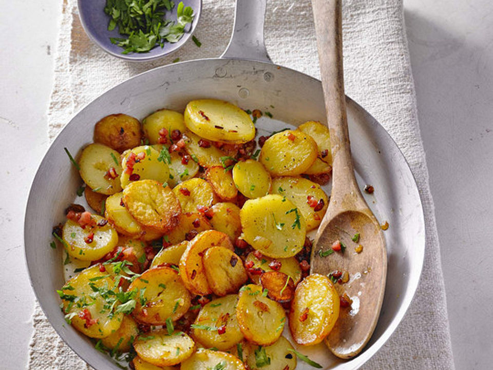 Bratkartoffeln mit Zwiebeln und Speck von Cyberlady| Chefkoch