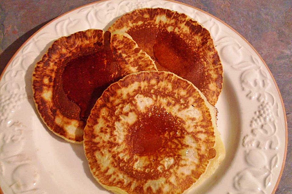 American Pancakes mit Ahornsirup