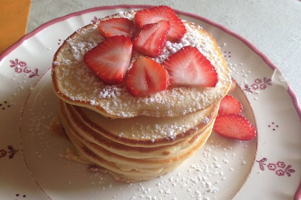 American Pancakes mit Ahornsirup