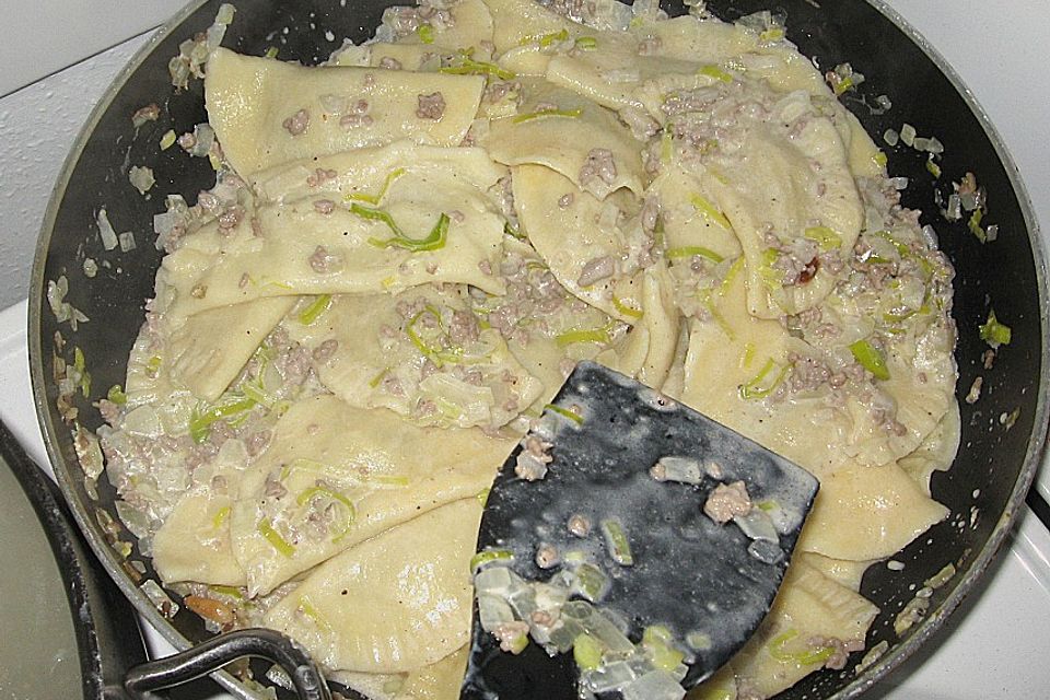 Ravioli mit Bärlauch - Hackfleisch - Füllung