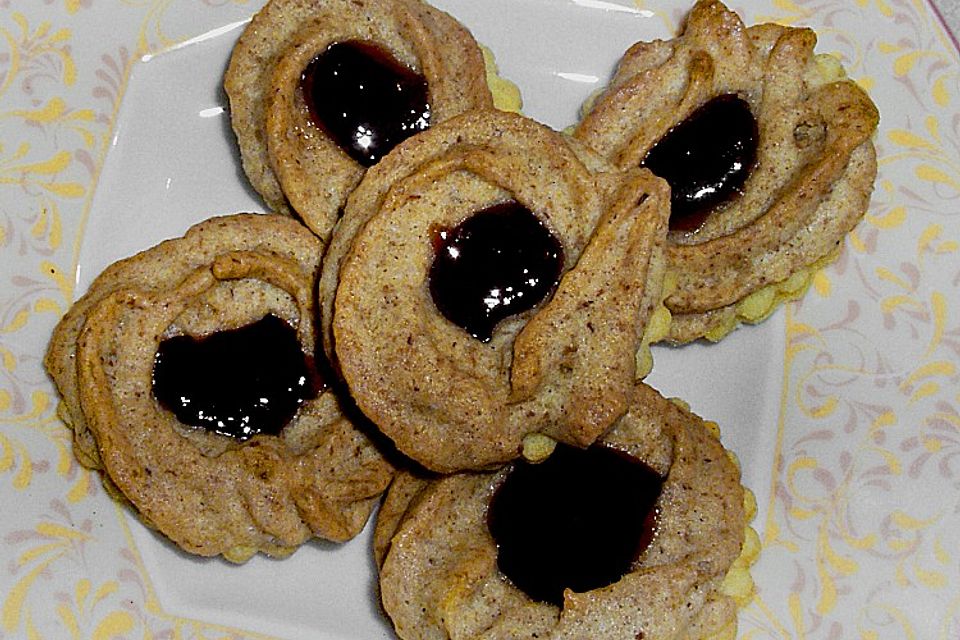 Walnussbaiser - Plätzchen Walnussbaiser - Plätzchen