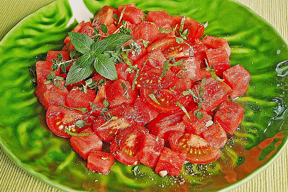 Tomaten-Wassermelonen-Salat