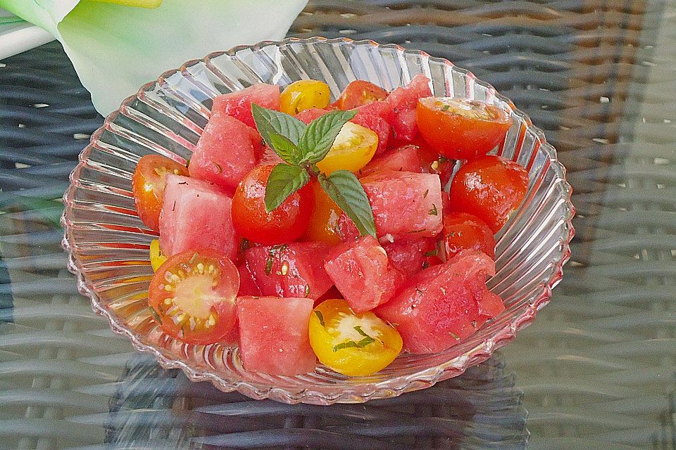 Tomaten-Wassermelonen-Salat