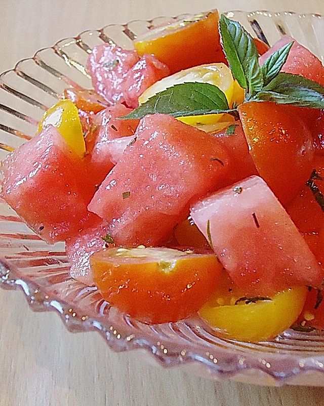 Tomaten-Wassermelonen-Salat