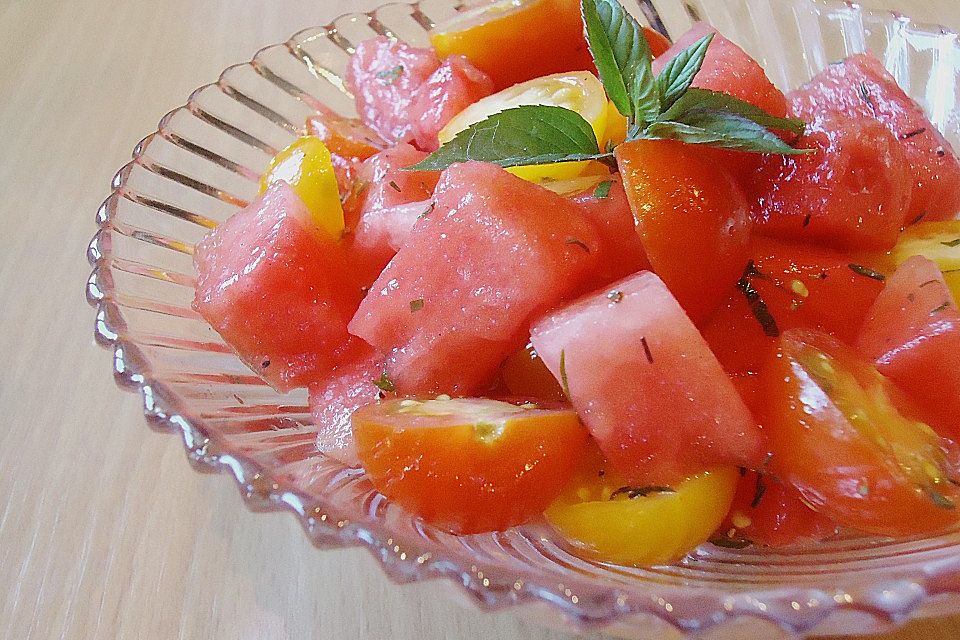 Tomaten-Wassermelonen-Salat