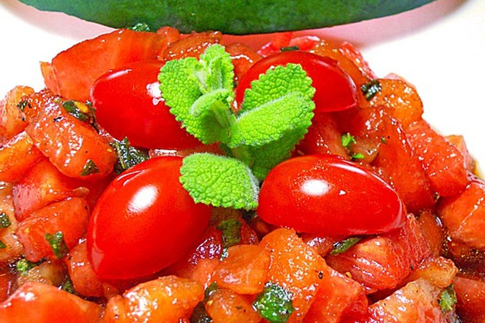 Tomaten-Wassermelonen-Salat