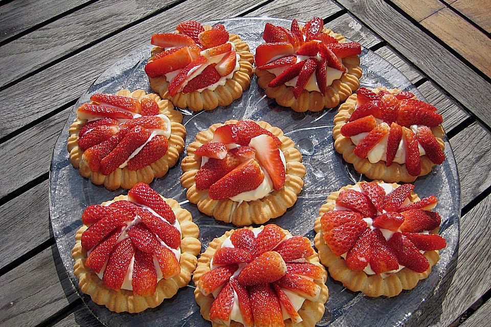 Torteletts mit Mascarpone - Erdbeer - Belag