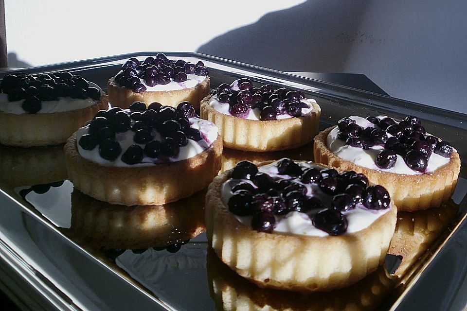 Torteletts mit Mascarpone - Erdbeer - Belag