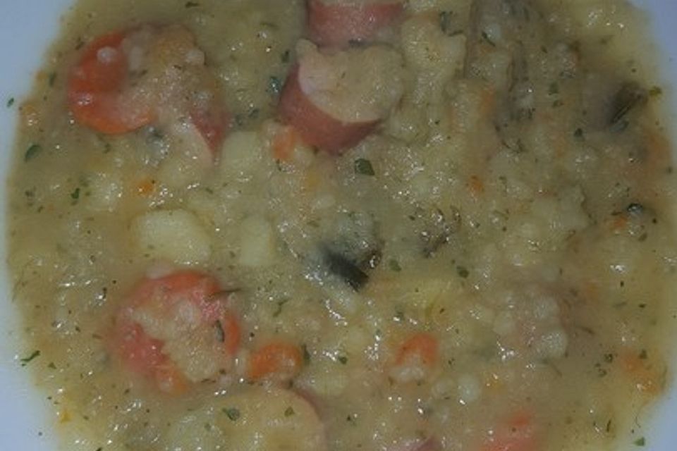 Kartoffelsuppe mit Würstchen