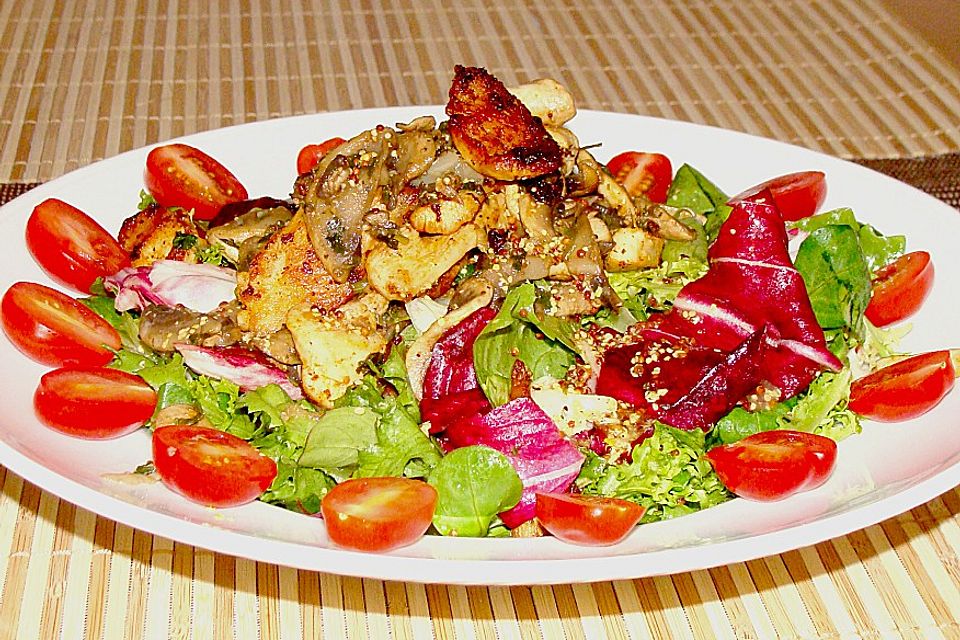 Salat mit Hähnchenstreifen