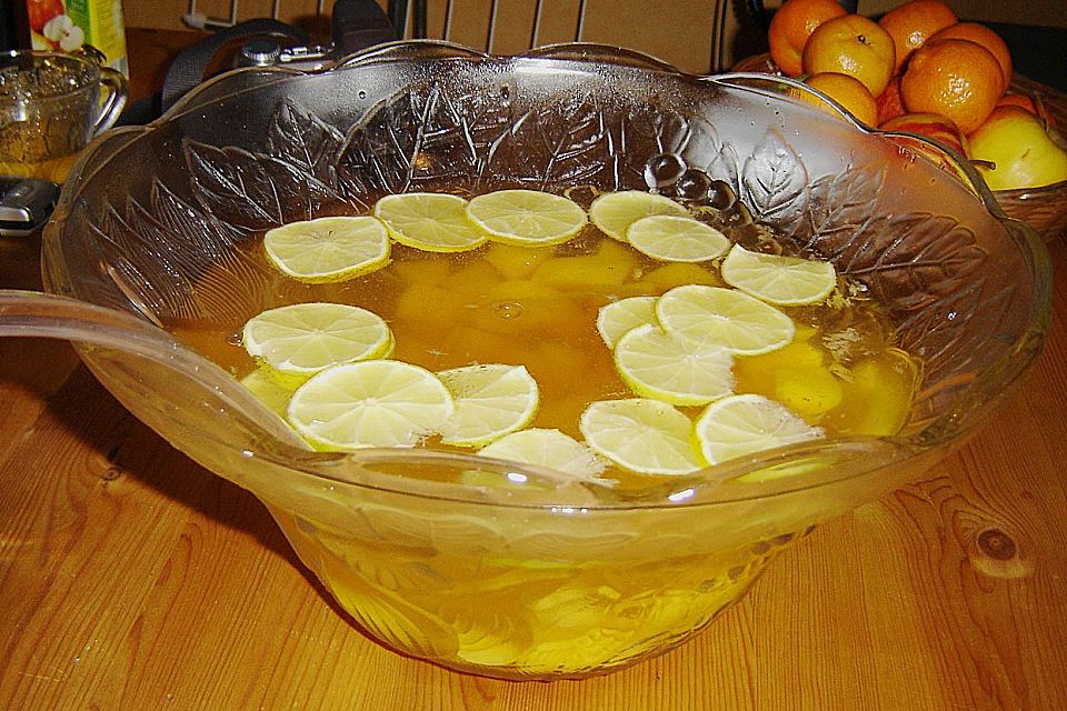 Caipirinha - Pfirsich - Bowle