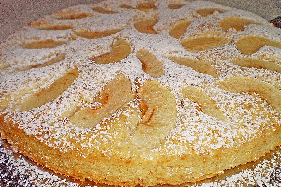 Vanille - Mandel - Kuchen mit Apfel