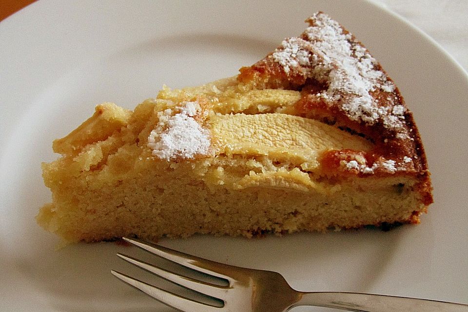 Vanille - Mandel - Kuchen mit Apfel