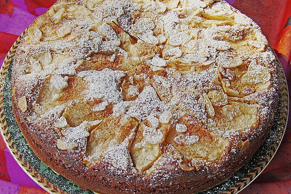 Vanille - Mandel - Kuchen mit Apfel