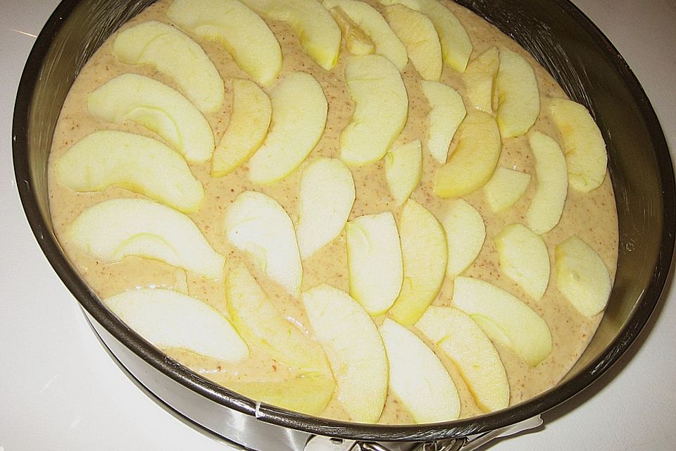 Vanille - Mandel - Kuchen mit Apfel