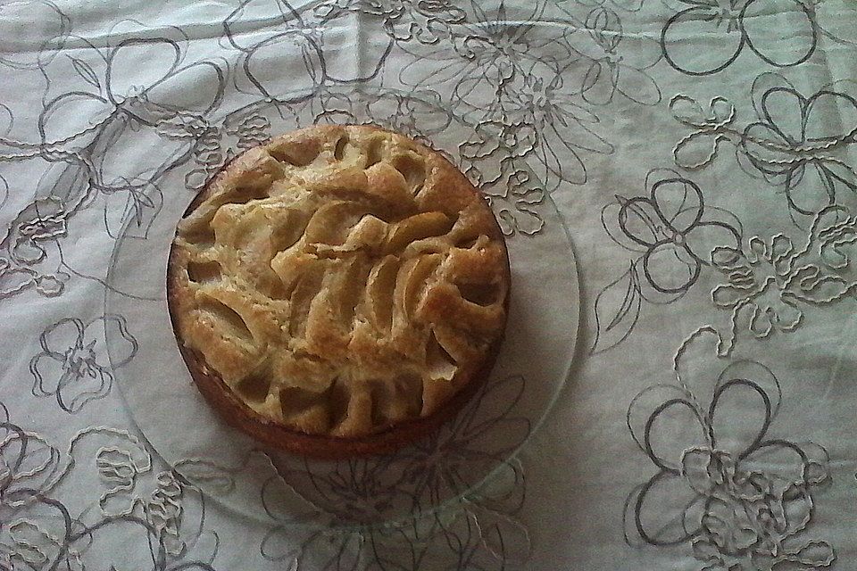 Vanille - Mandel - Kuchen mit Apfel